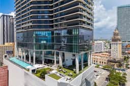 Downtown Miami 3 Bedroom Luxe Retreat #2718