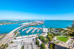 The Coastal Luxe · Sky-High Views Beach Club #3511