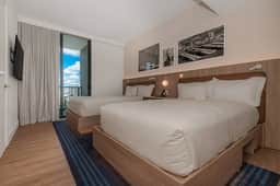 Skyline Haven Luxe City Views 2BD Condo #1903