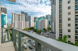 King Suite in Brickell | Walk Everywhere