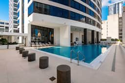 Altitude 31 | Lux 1BR Suite | Walk to Concerts