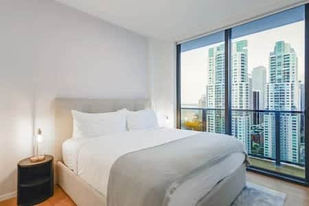 Downtown Miami 3 Bedroom Luxe Retreat #2718