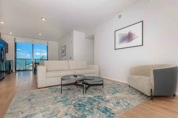High-Rise Bayview 3B Oasis #4001