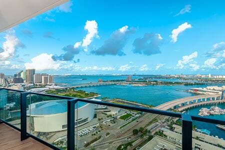 Luxury 1 BD Condo in Biscayne Boulevard #3010