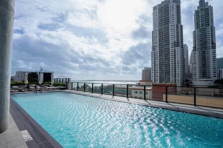 Modern 3BR Oasis in Downtown Miami #1617
