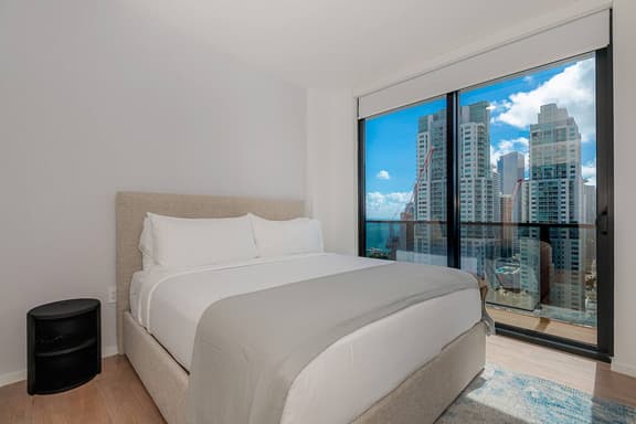 Classy 3BD in Downtown Miami - #2618